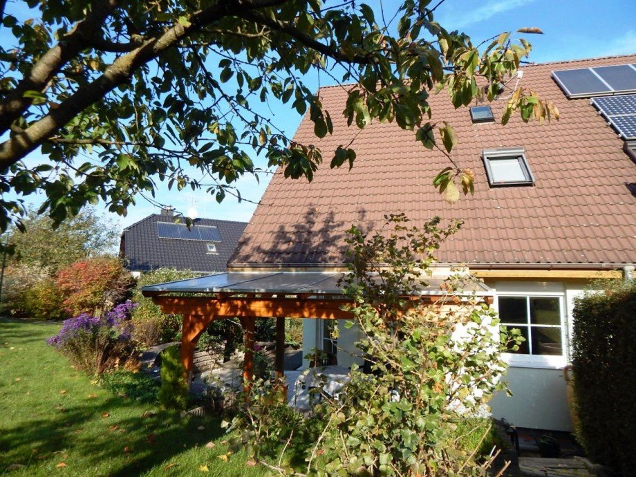 Hausansicht Gartenseite Doppelhaush�lfte Strausberg