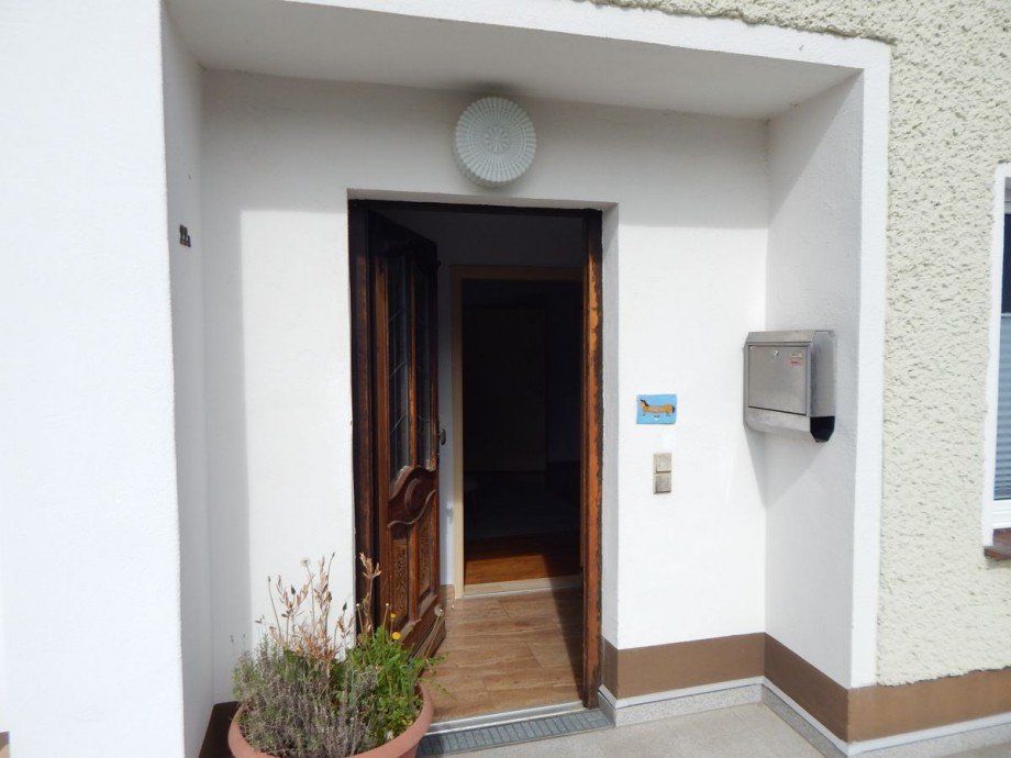 Hauseingang im Erdgeschoss Einfamilienhaus Strausberg