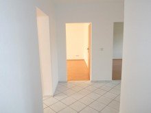 Flurbereich 2026 VERMIETET: Gro�e 3-Zimmerwohnung in zentraler Lage