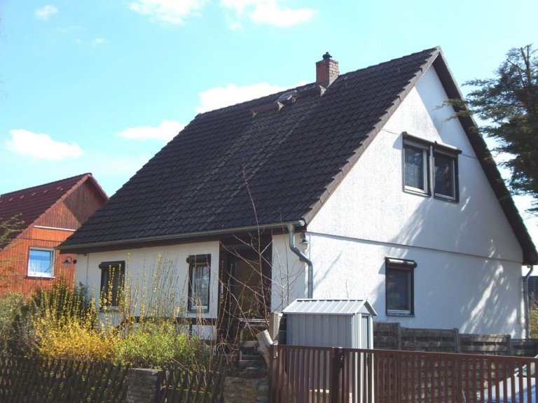 Stra�enansicht Strausberg Einfamilienhaus Einfamlienhaus mit Wintergarten und Tiefgarage zum Superpreis!!