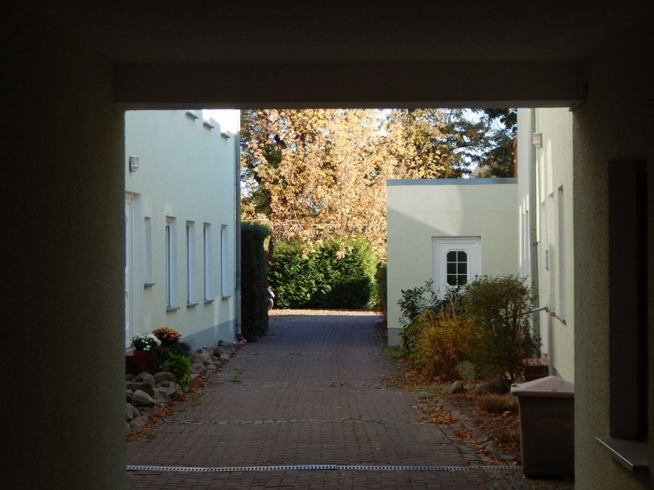 Zufahrt zum Innenhof Wohn- / Gesch�ftshaus Strausberg